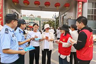 去年今日：郭艾伦命中季后赛600球！现役首人